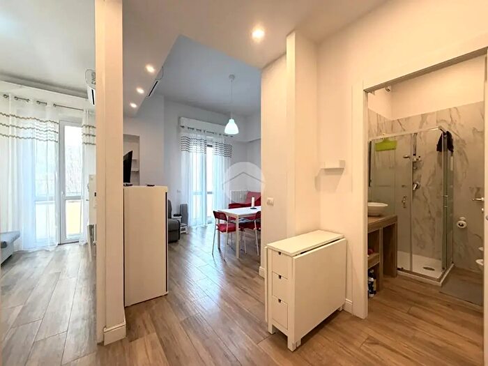 Appartamento bilocale in affitto in Via Claudio Monteverdi, Firenze