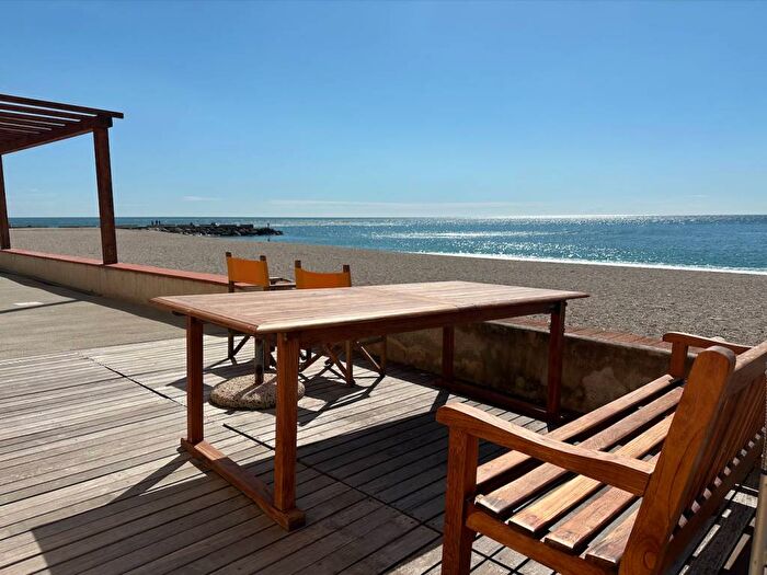 Casa con 6 locali in affitto in Vico del Buro, Varigotti, Finale Ligure