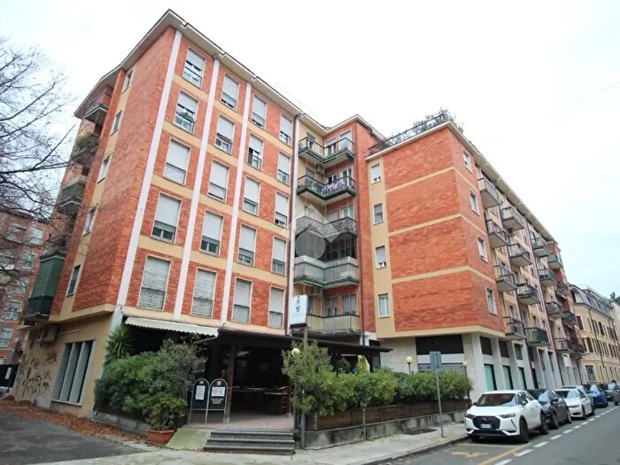 Appartamento trilocale in vendita in Via Bezzecca, Brescia