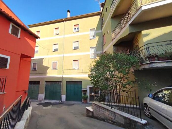 Appartamento con 5 locali in vendita in Via Gabriele dAnnunzio, Vasanello