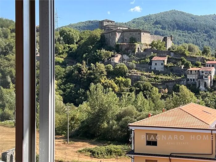 Appartamento quadrilocale in vendita in Via Cabrini, Pontremoli
