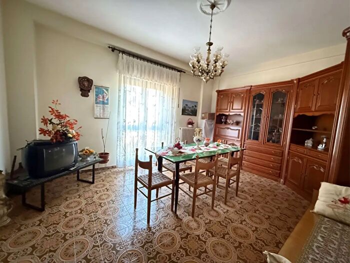 Appartamento quadrilocale in vendita in Viale Belvedere, Montescaglioso