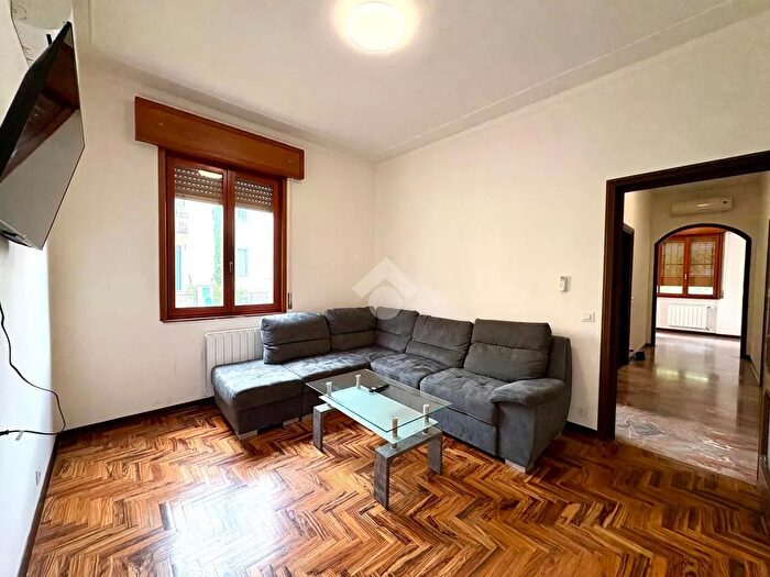 Casa con 5 locali in vendita in Via Faustini Valente, Fiorenzuola DArda