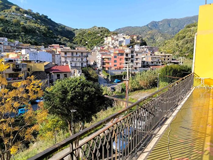 Appartamento trilocale in vendita in Messina