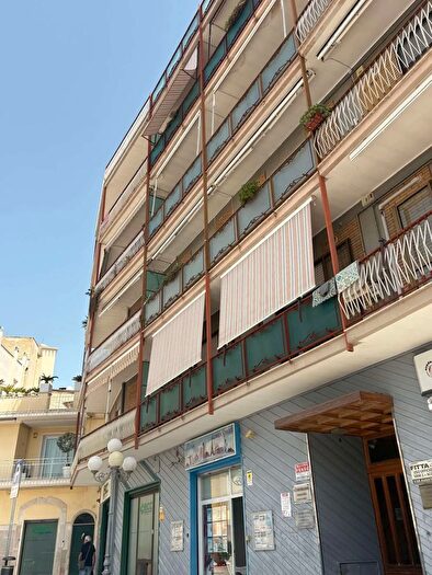 Appartamento quadrilocale in vendita in Canosa Di Puglia