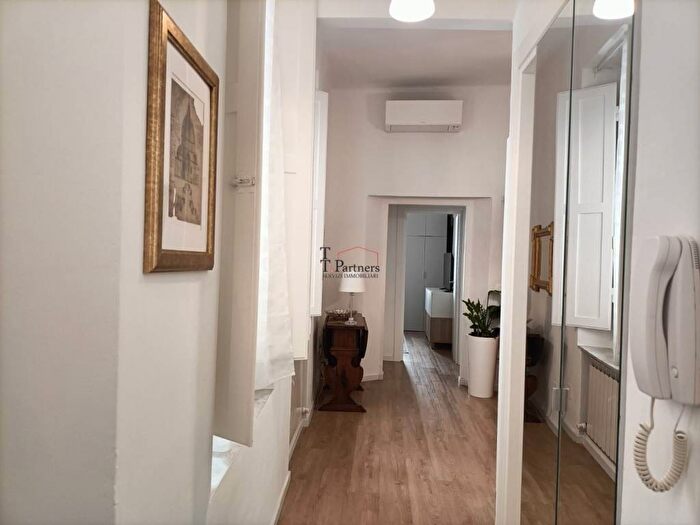 Appartamento trilocale in affitto in Via Ghibellina, Santa Croce, Firenze
