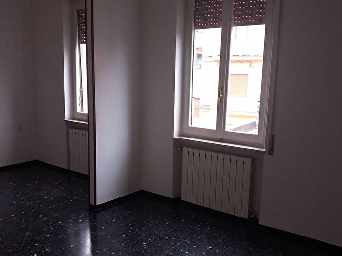 Appartamento trilocale in affitto in Via Palestro, Centro, Cremona