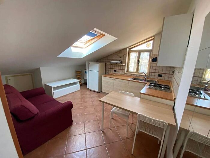 Appartamento in affitto in Via Leonardo Mellano, Acilia, Roma