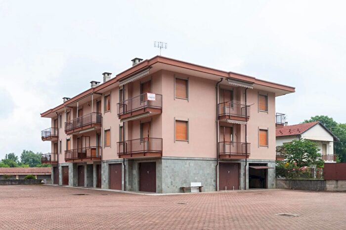 Appartamento bilocale in vendita in Via Allemagna b, Paesana