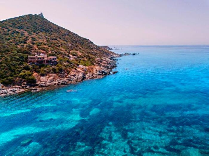 Casa con 6 locali in vendita in Villasimius