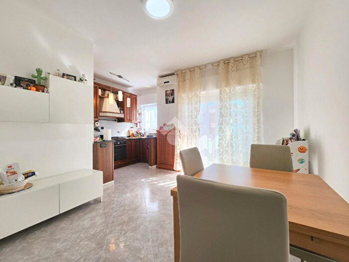 Appartamento trilocale in vendita in Via Pianezza, Alpignano