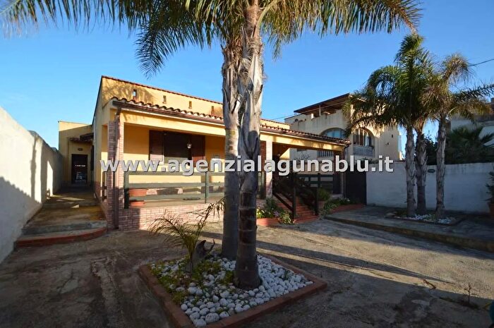 Casa quadrilocale in vendita in Via Napoli, Mazara Del Vallo