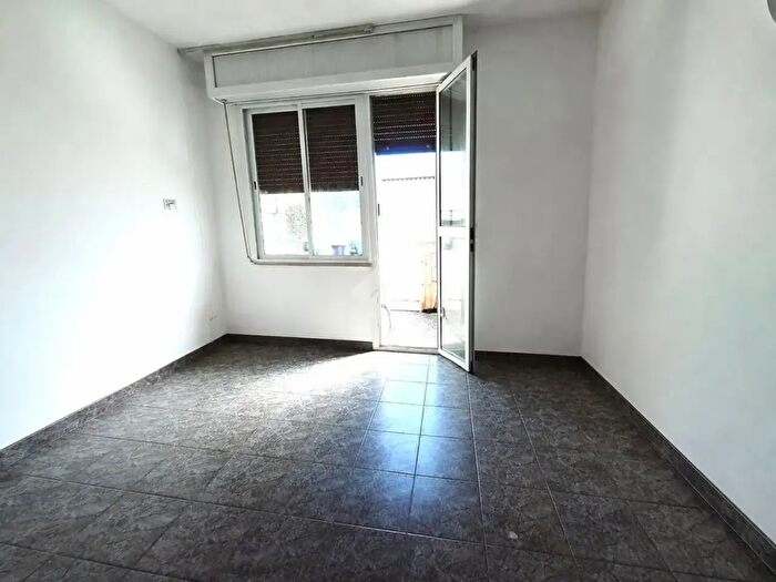 Appartamento bilocale in vendita in Viale Sollum, Rimini