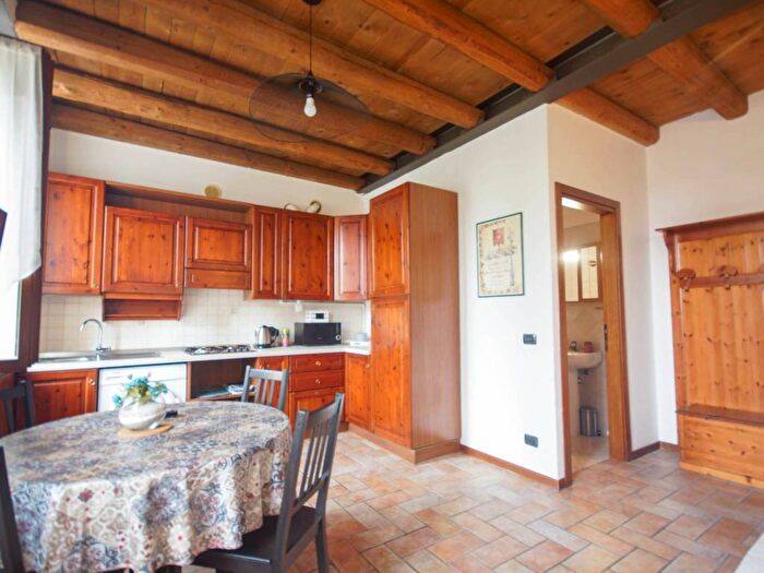 Appartamento bilocale in affitto in Via Guglielmo Marconi, Negrar, Negrar di Valpolicella