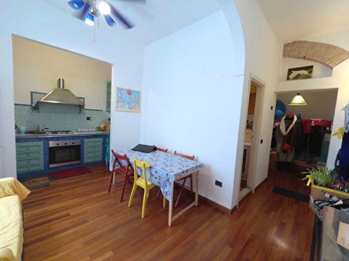 Appartamento bilocale in affitto in Via Guglielmo Oberdan, San Francesco, Pisa