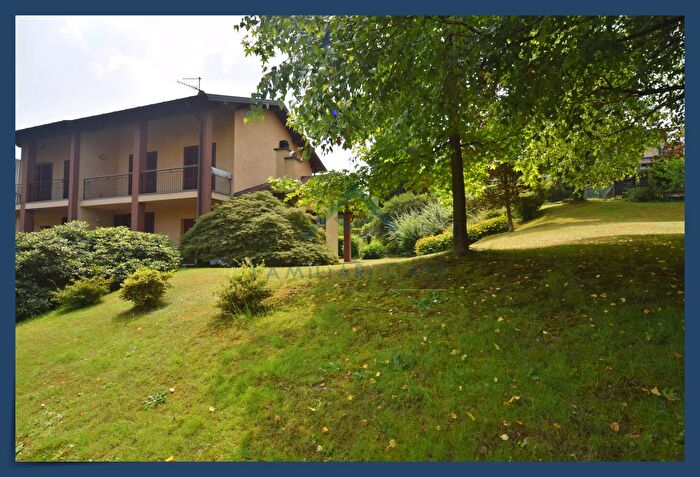 Casa con 5 locali in vendita in Via delle Azalee, Bodio Lomnago