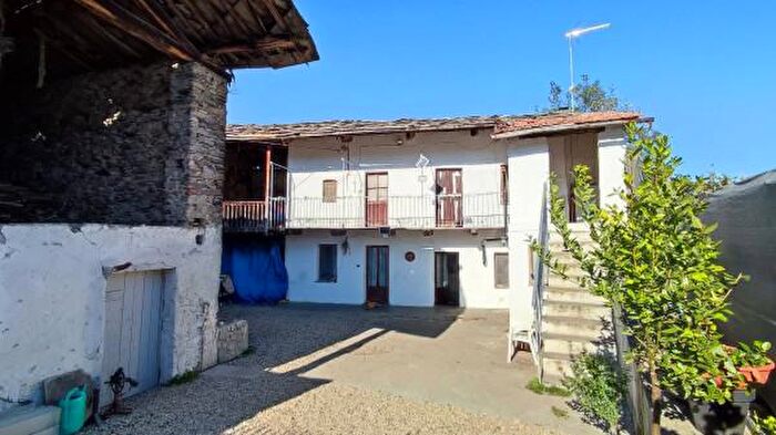 Casa con 5 locali in vendita in Via Vecchia Saluzzo, Sanfront