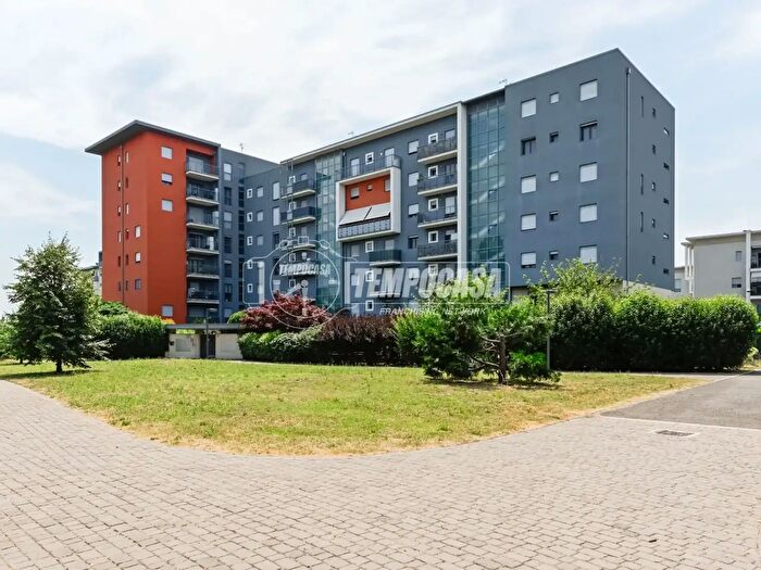 Appartamento trilocale in vendita in Via Cascina fra di Sesto, Segrate