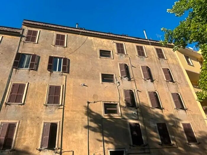 Appartamento quadrilocale in vendita in Viale Giuseppe Picchioni, Tivoli