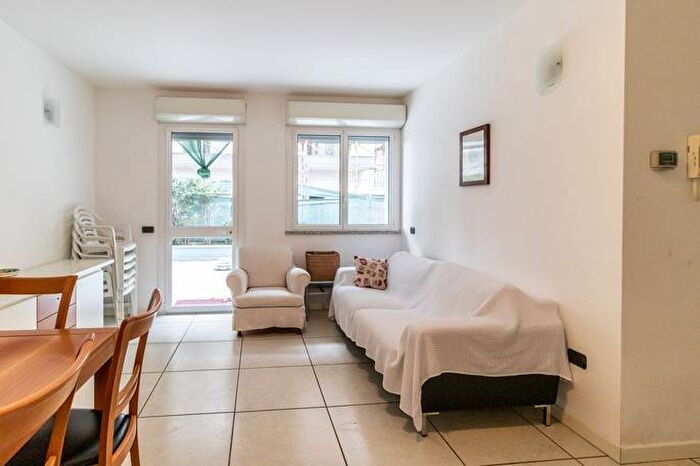 Appartamento trilocale in affitto in Vialetto Nino Bixio, Centro, Cervia