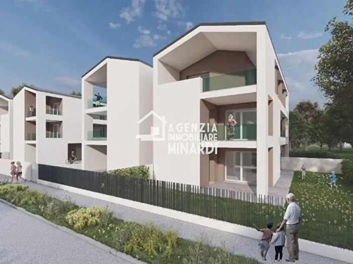 Appartamento quadrilocale in vendita in Via Romagnoli, Faenza