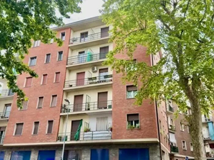 Appartamento trilocale in vendita in Via Giovanni Amendola, Voghera