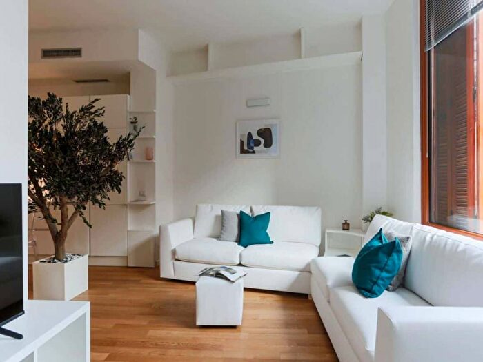 Appartamento bilocale in affitto in Via Carlo Crivelli, Quadronno Crocetta, Milano