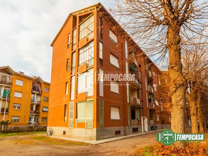 Appartamento trilocale in vendita in Viale Boccaccio, Busto Arsizio