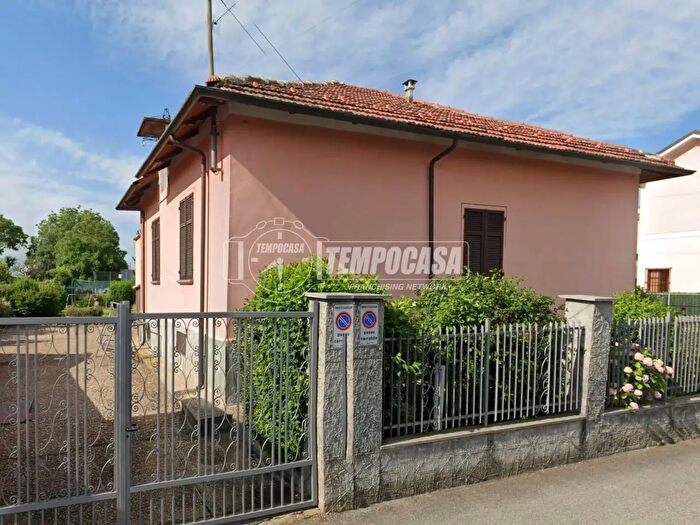 Case in Vendita e in Affitto - 3