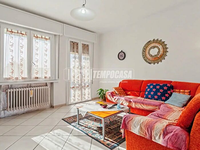 Appartamento trilocale in vendita in Via Umberto Giordano, Bagnacavallo