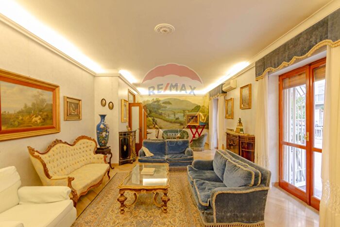 Appartamento con 7 locali in vendita in Strada II Privata Borrelli, Bari