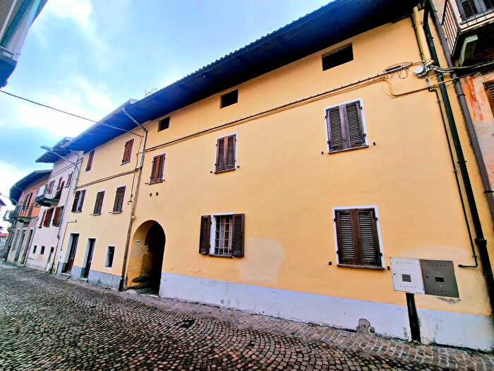 Casa con 13 locali in vendita in Via Santuario di Oropa Oropa Biella Piemonte Italia, Biella