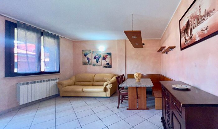 Appartamento con 7 locali in vendita in Tonfano, Pietrasanta