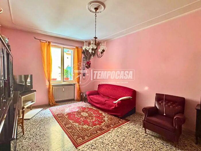 Appartamento trilocale in vendita in Via del Carbone, Reggio Emilia