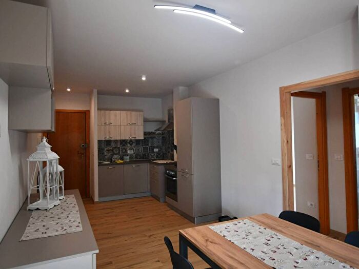Appartamento trilocale in affitto in Via Melezet, Centro, Bardonecchia