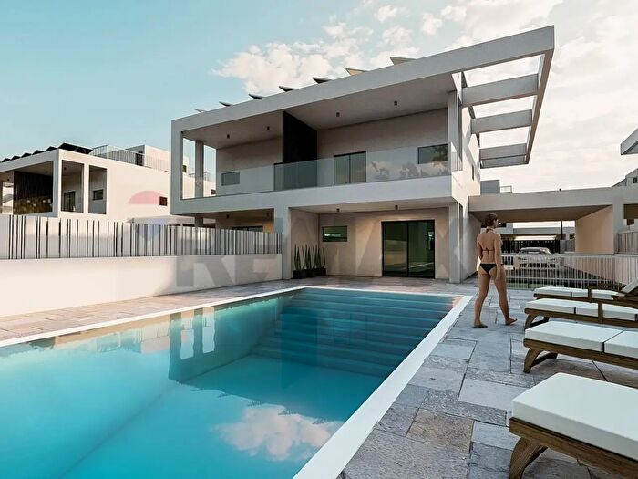 Casa con 5 locali in vendita in Strada San Giorgio Martire, Bari