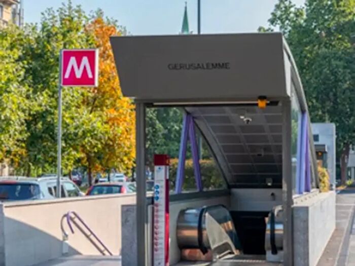 Appartamento bilocale in vendita in Milano