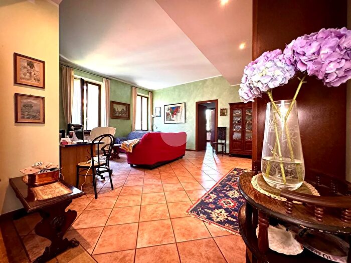 Appartamento con 6 locali in vendita in Via Matteotti, Peschiera Borromeo