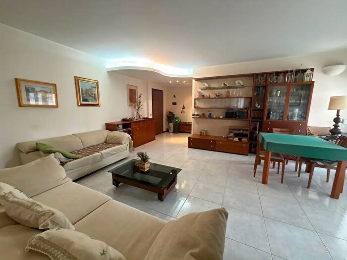 Appartamento trilocale in vendita in Via per Gessate, Gorgonzola