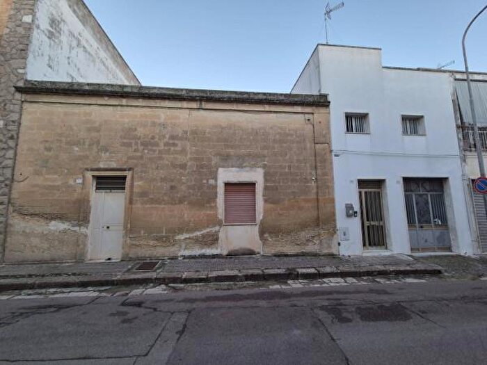 Appartamento con 5 locali in vendita in Via Vittorio Emanuele II, Castri Di Lecce
