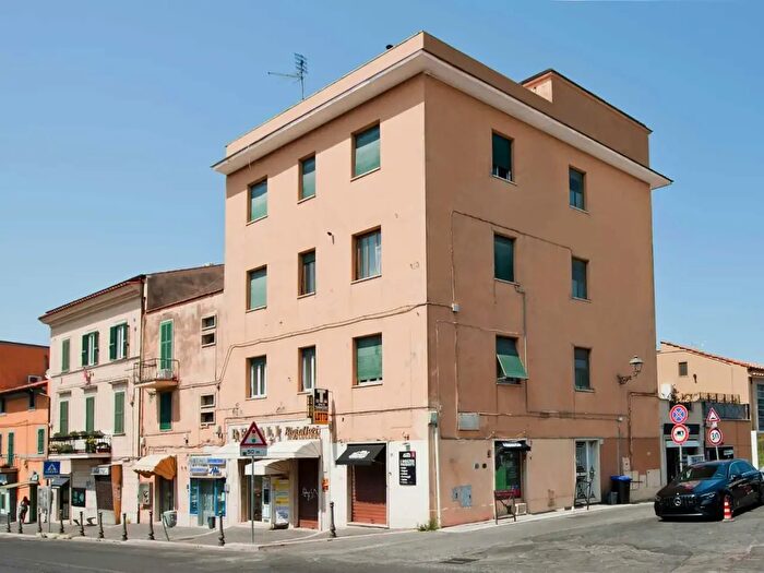 Appartamento con 6 locali in vendita in Via Antonio Santovetti, Grottaferrata