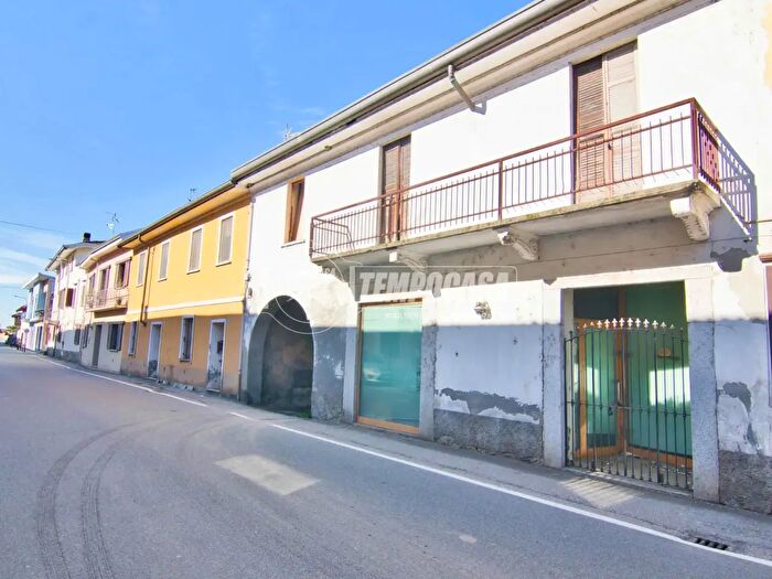 Appartamento con 5 locali in vendita in Vespolate