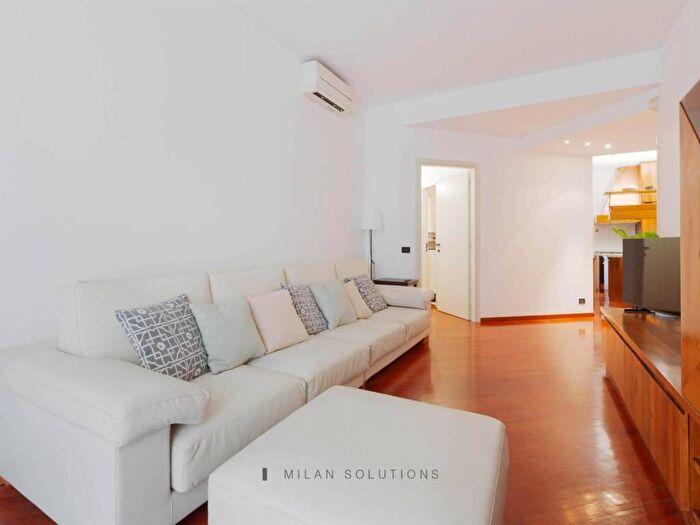 Appartamento trilocale in affitto in via dei Grimani, Dezza, Milano