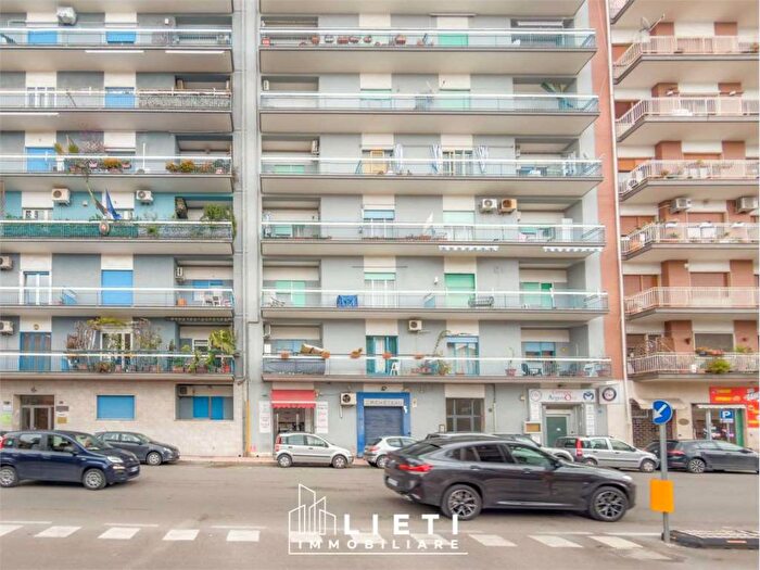 Appartamento trilocale in affitto in Viale Virgilio, Italia Montegranaro, Taranto