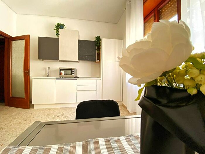 Appartamento bilocale in affitto in Corso Vittorio Emanuele, Centro, Salerno