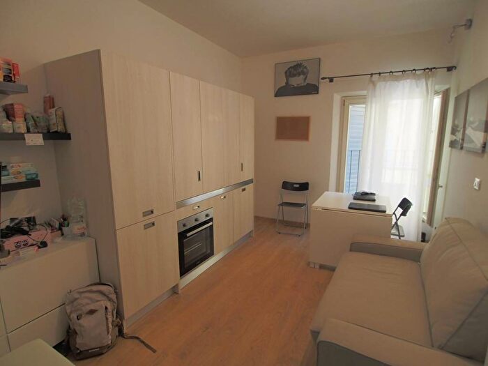 Appartamento bilocale in affitto in Via Luigi Carlo Farini, Centro Storico, Modena