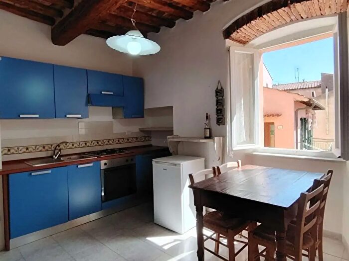 Appartamento trilocale in vendita in Vicolo Montebello Snc, Porto Azzurro