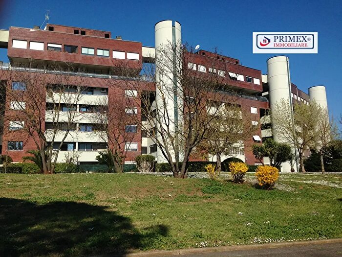 Appartamento in affitto in Viale Londra, Roma