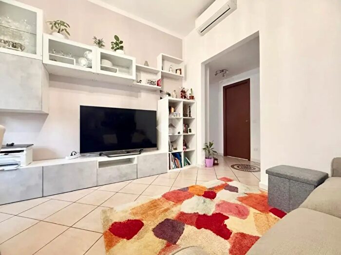 Appartamento trilocale in vendita in Via Fabio Filzi, Cinisello Balsamo