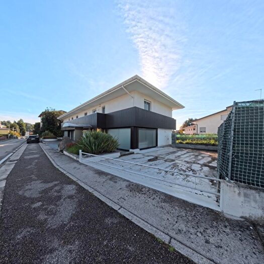 Casa con 6 locali in vendita in Via Gallerio, Tricesimo